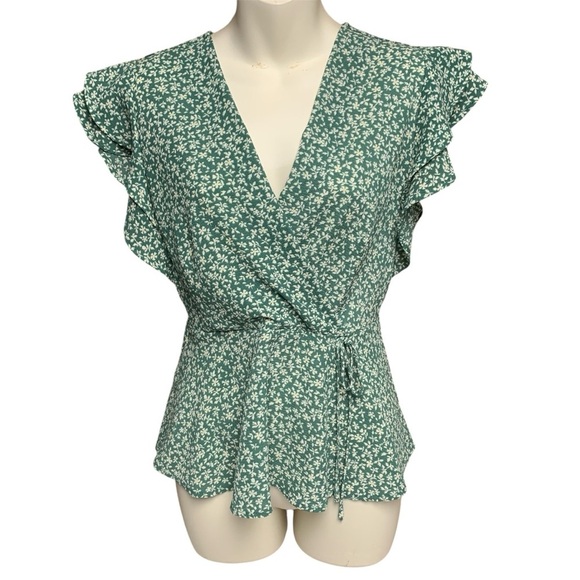 Monteau green/cream size medium top double ruffle sleeve rouching in the back - Picture 1 of 7